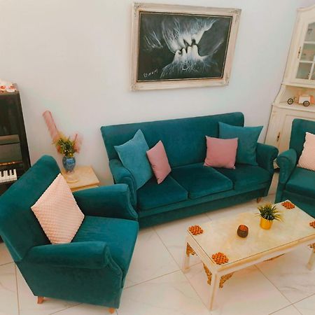 Vintage Art Home On The Sea Soluň Exteriér fotografie
